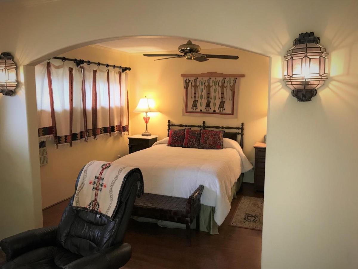 Casa Blanca Inn And Suites ファーミントン エクステリア 写真